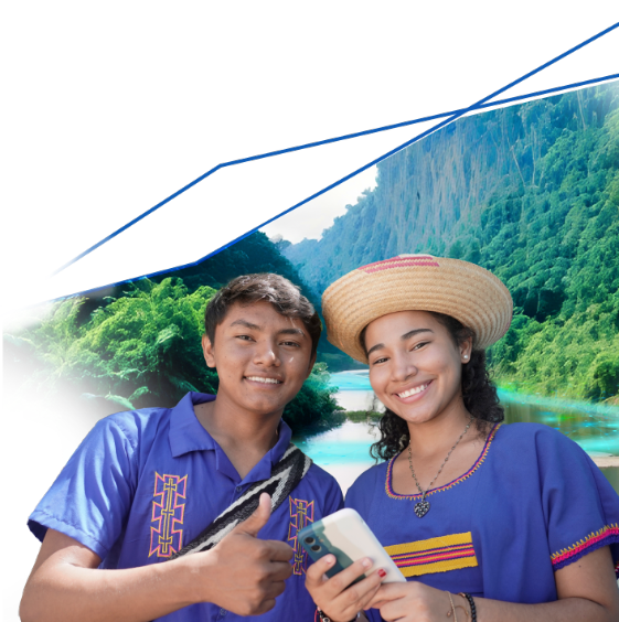 Jóvenes sonriendo con un celular en sus manos