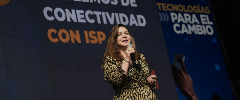 MinTIC lideró diálogo con más de 300 proveedores de Internet de todo el país