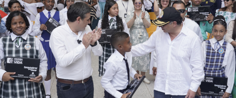 Con la entrega de mil nuevos computadores, San Andrés es el departamento con mayor promedio de equipos por niño en Colombia