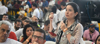 Sylvia Constaín en Taller Construyendo País en Medellín