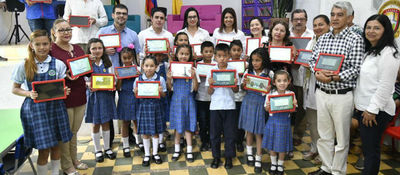 MinTIC entregó 100 equipos para educar a estudiantes de Barichara (Santander)