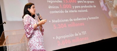 Ministra Sylvia Constaín