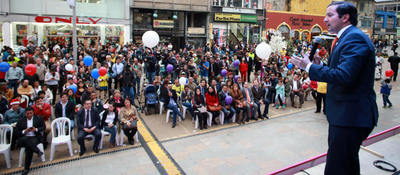 Ministro TIC David Luna en la inauguración de la zona wifi del Murillo Toro