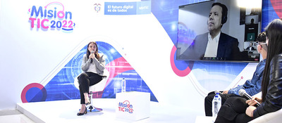 La ministra Abudinen charló con parte de los elegidos para triunfar.