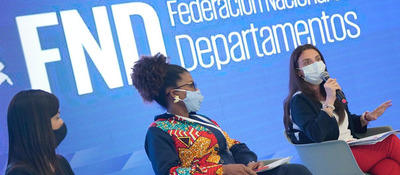 Ministra de las TIC Karen Abudinen en la Cumbre de Gobernadores