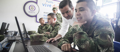 Homenaje a las Fuerzas Armadas en el 'Grito de Independencia Nacional