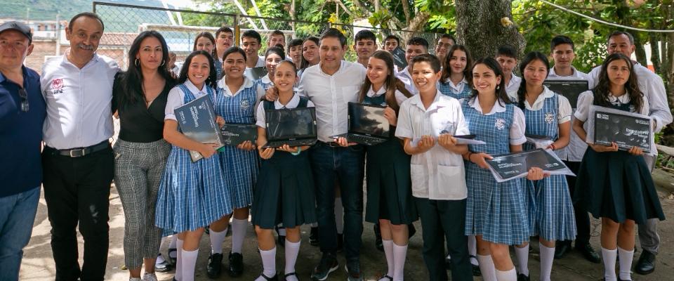 Foto del ministro TIC