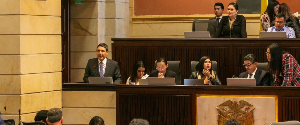 Foto del ministro TIC en el Congreso de la República Foto del ministro TIC en el Congreso de la República