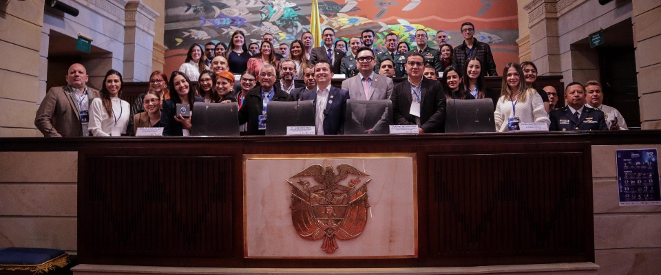 Foto del Foro ‘Paz y Seguridad en la era de la Inteligencia Artificial’ Foto del Foro ‘Paz y Seguridad en la era de la Inteligencia Artificial’