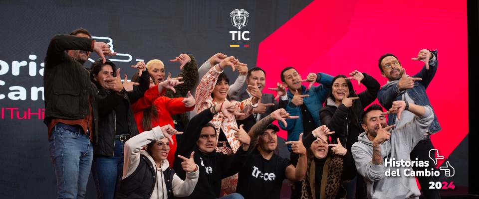 Foto de participantes en la convocatoria