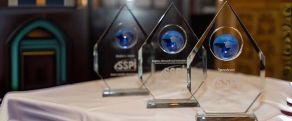 Foto del premio Better Satellite World 2024