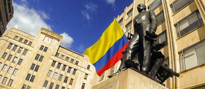 Foto de la estarua de Murillo Toro