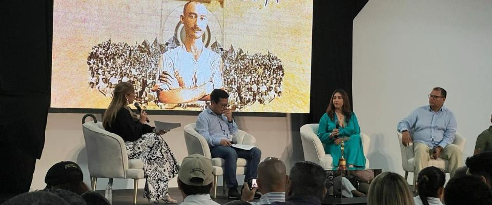 Foto del lanzamiento de “El Fotógrafo de la Revolución”