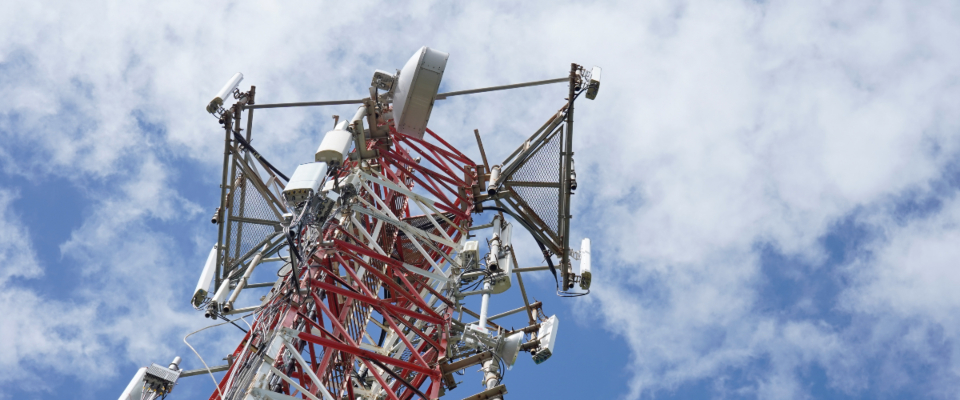 Foto de antena de comunicaciones