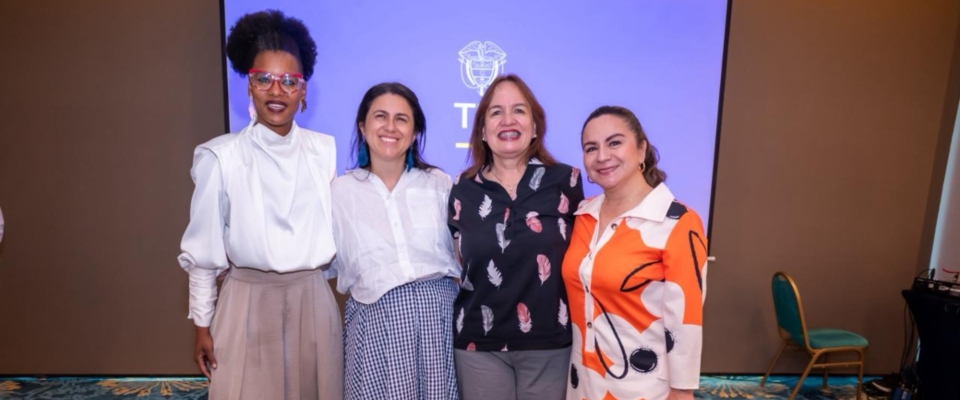 Foto de directivos