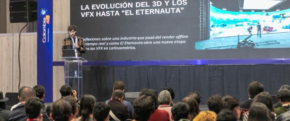 Foto de speaker de Netflix en Col40 Bogotá Foto de speaker de Netflix en Col40 Bogotá