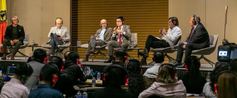 Foto de panelistas del eventos