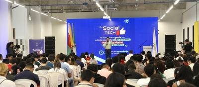 Foto de asistentes al evento