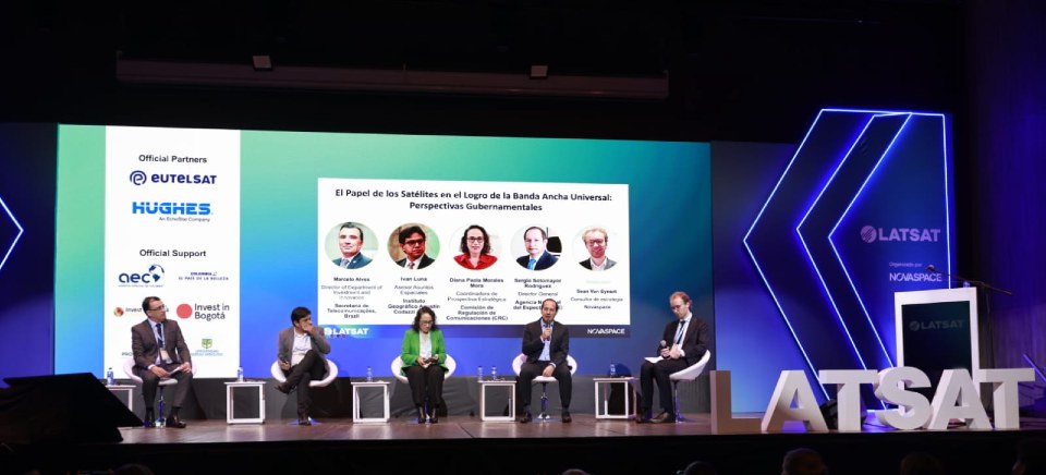 Imagen diseñada con invitación al GovCamp en Ibague, Tolima