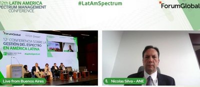 Foto de participación de la ANE en foros