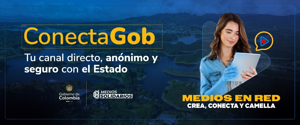 Imagen diseñada de ConectaGob, se ve una joven con una tableta en sus manos