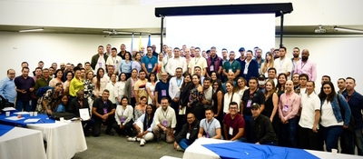 Foto de funcionarios del sector público