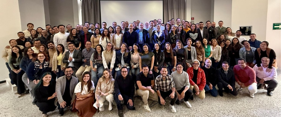 Foto de colaboradores de la ANE