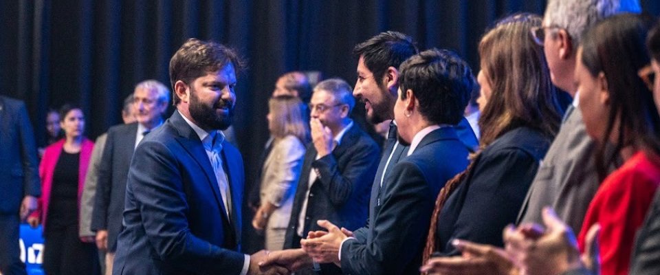 Foto del viceministro en Latam-GPT en Chile