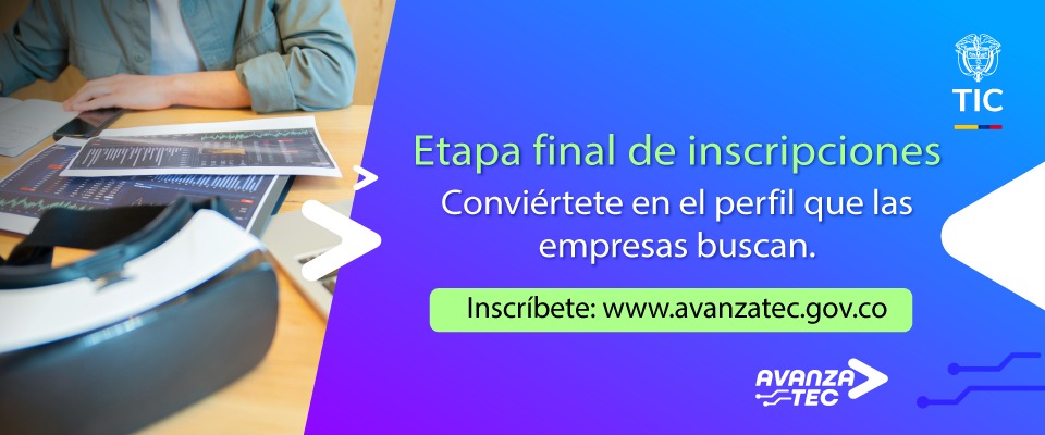 Persona revisa gráficos junto a visor VR; texto invita a inscribirse en AvanzaTEC, etapa final, para ser perfil buscado por empresas