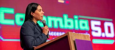 Minstra TIC habla en un escenario de Colombia 5.0 sobre la ruta digital hacia 2030 y el cierre de brechas tecnológicas