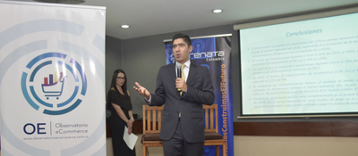  Rivier Gómez subdirector de Comercio Electrónico