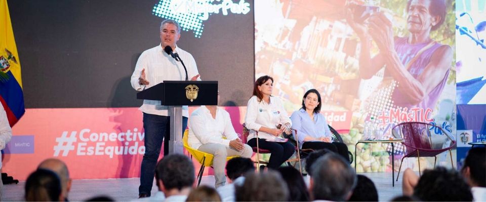 Ley de las TIC permite conectar al país y construir equidad, dice Presidente Duque tras activar la primera Zona Digital Ley de las TIC permite conectar al país y construir equidad, dice Presidente Duque tras activar la primera Zona Digital
