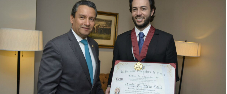 Viceministro Daniel Quintero recibe la Orden Carlos Lemos Simmonds a la transparencia, democracia y desarrollo social del país Viceministro Daniel Quintero recibe la Orden Carlos Lemos Simmonds a la transparencia, democracia y desarrollo social del país