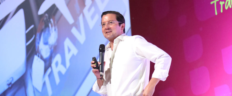 "Las tecnologías digitales están transformando la cadena de valor del sector turismo": Ministro Luna "Las tecnologías digitales están transformando la cadena de valor del sector turismo": Ministro Luna