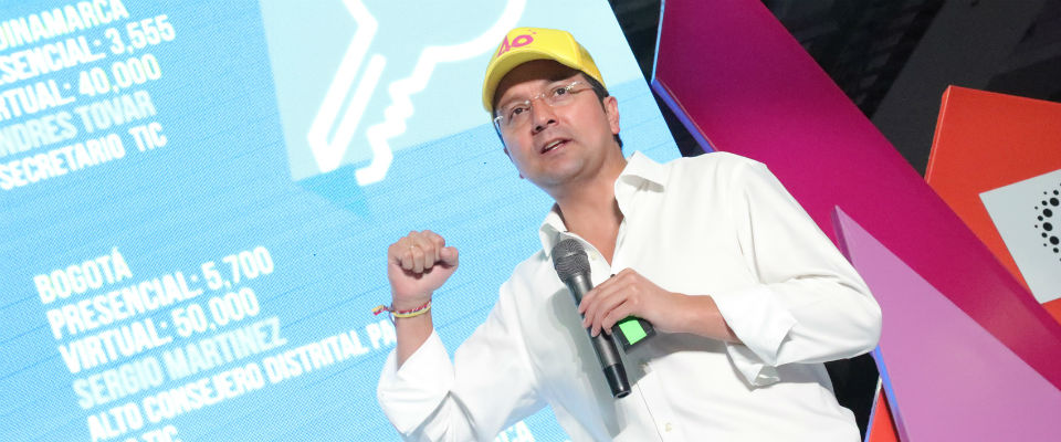 MinTIC lanzó la estrategia de Ciudadanía Digital para que los colombianos aprovechen las oportunidades de la economía digital MinTIC lanzó la estrategia de Ciudadanía Digital para que los colombianos aprovechen las oportunidades de la economía digital