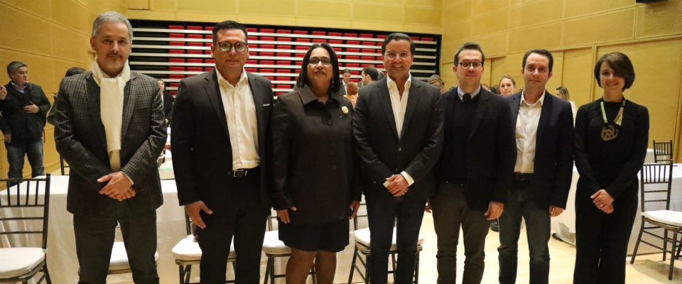 Ministro TIC posesionó a Carlos Lugo como nuevo comisionado de la CRC